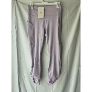 Fabletics Oasis High Waisted Twist 7/8 Light Lavender Legging Womens M